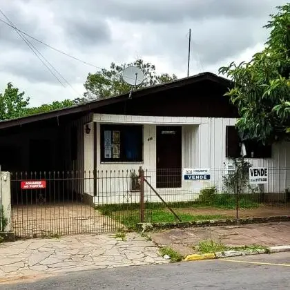 CASA NO BOM PASTOR IGREJINHA