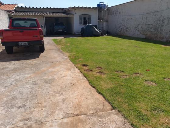 CASA P/ ALUGAR COM 2 QUARTOS 275m2- JARDIM SANTO ANDRÉ