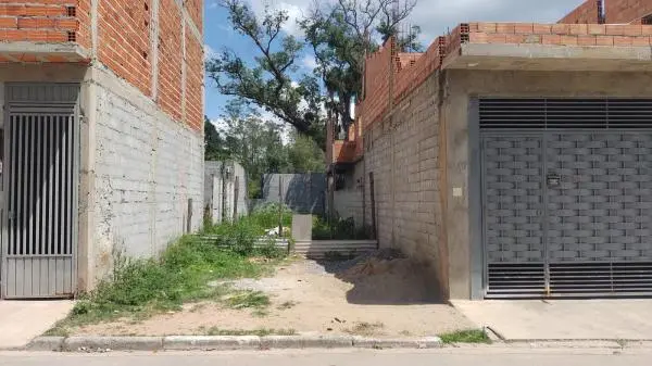 Vende-se terreno área 5X25 m2