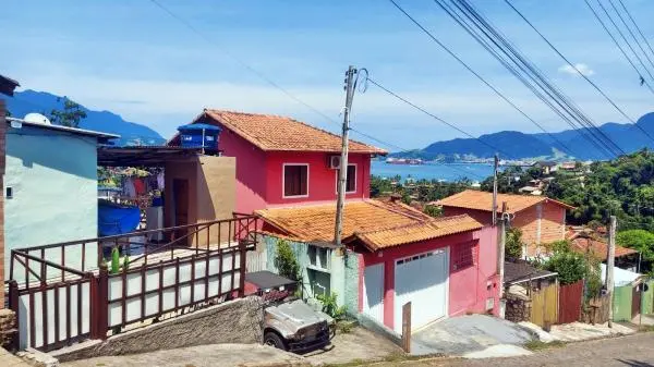 VENDO CASA EM ILHABELA COM VISTA PARA O MAR