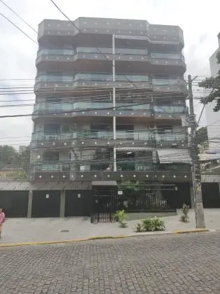 Lindo apartamento de 2 quartos na Freguesia