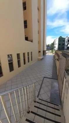 Esplêndido Apartamento no Costa Azul: 3/4 e 3 banheiros sendo 1 suite