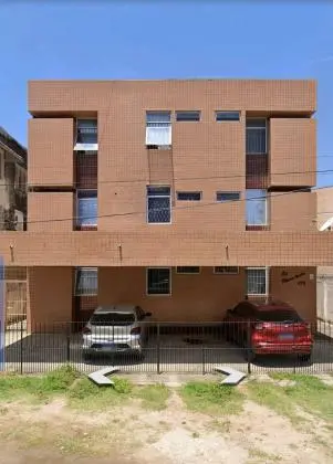EXCELENTE APARTAMENTO COM PISCINA
