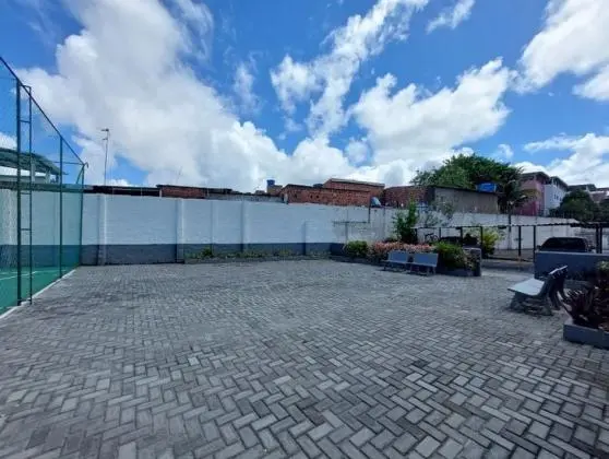VENDE-SE IMOVEL REFORMADO - PIEDADE