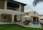 Casa de Condomínio com 3 Quartos para alugar, 131m2 - Jacunda