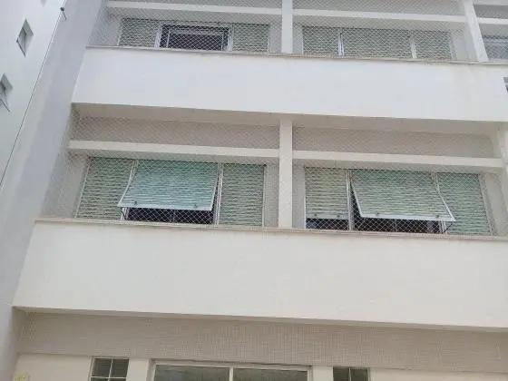 Janelas IDEAL de madeira em cabo de aço