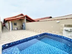 Vende-se casa linda e nova, bem próxima a praia, VENHA CONFERIR