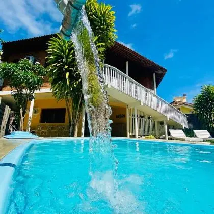 casa ideal pousada 12 quartos piscina cond. fechado em Ipioca