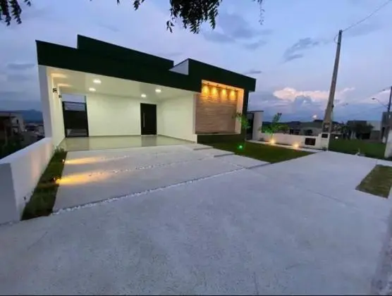 Linda Casa no Condominio Reserva do Vale