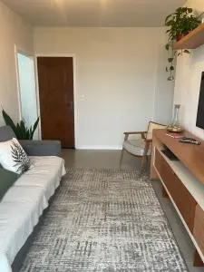 Excelente apartamento reformado em campinas com 02 dormitórios