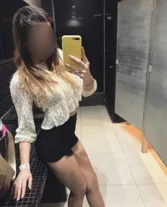 Mineira e iniciante muito safada que chegou para você.