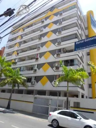 alugo apto 2 quartos mobiliado em Ponta verde