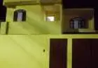 Casa com 3 suítes, 2 quartos, 4 banheiros, 2 vagas na garagem.