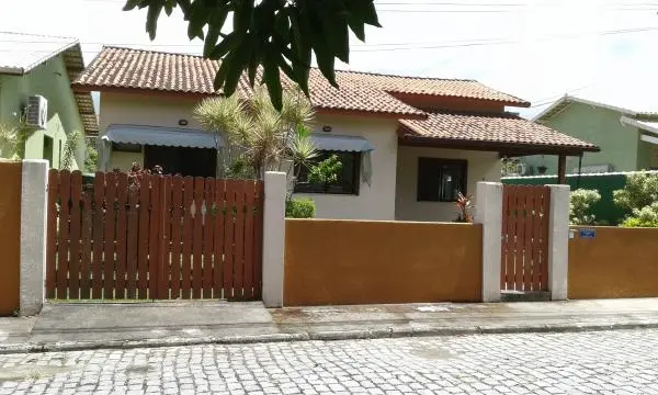 ALUGO CASA EM MARICÁ - CONDOMÍNIO HELENA VARELLA II
