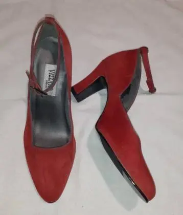 Scarpin Vizzano Vermelho com Tornozeleira n ° 35