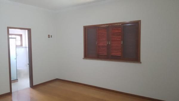 Casa maravilhosa, linda e espaçosa em condomínio
