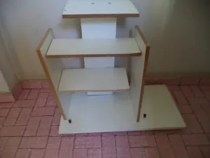 VENDE-SE 01 RACK SEMINOVO- R$ 70,00