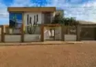 ✨ Imagine morar em uma casa espaçosa no Condomínio Estancia Quintas da Alvorada, no coração do