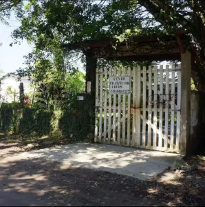 TERRENO AMPLO COM CASA MOBILIADA