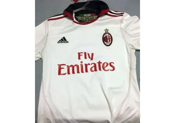 Camisa Milan 2010/2011 Branca