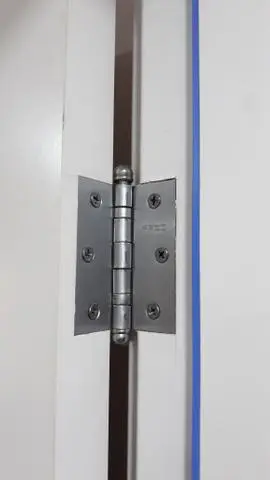 Colocador / Instalador de portas de madeira. (mão de obra)