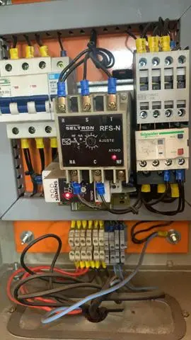Eletricistas em geral