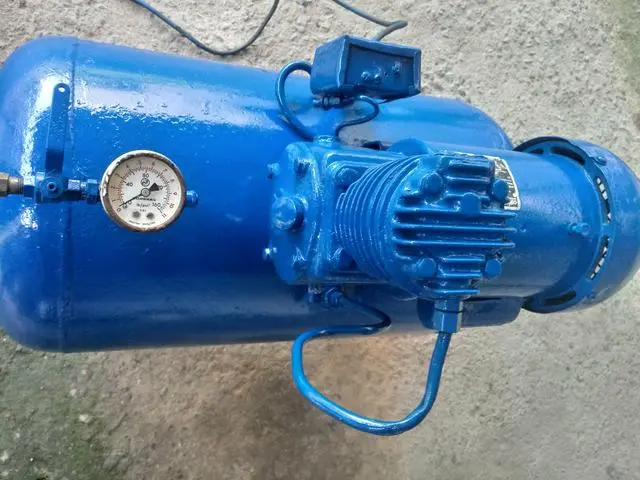 Compressor 50 litros 330, 00 reais