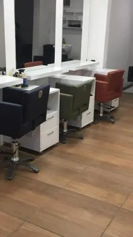 3 bancadas completas com carrinhos auxiliar e cadeiras recicláveis