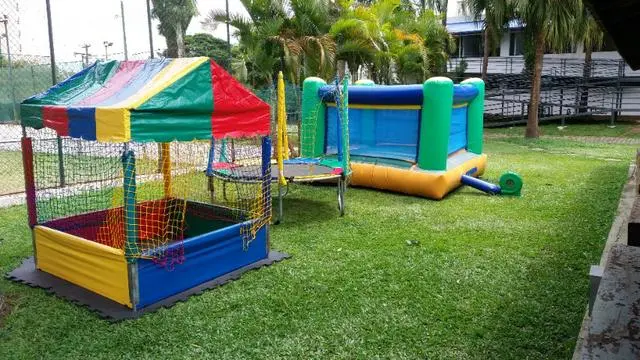 Aluguel de brinquedos R$ 180