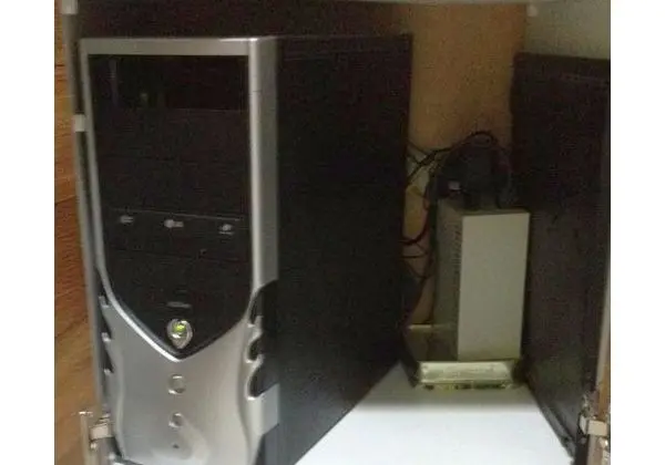 Cpu Desktop, Core 2 Duo, 2 Gb Ram, 300gb Hd, Monitor 18, 8 LG, Gravador Dvd, Mouse, Teclado
