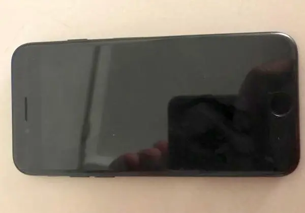 Iphone 7 128 gigas Jet