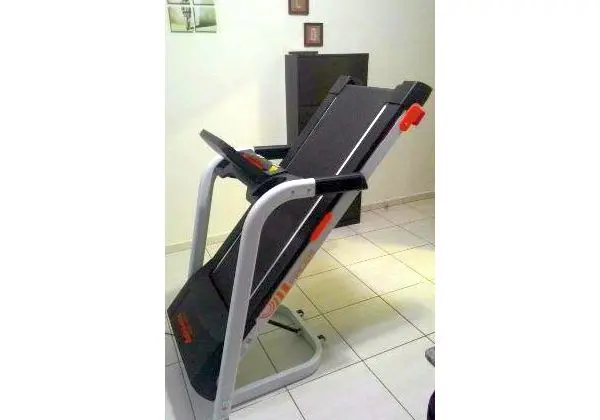Esteira Athletic Racer