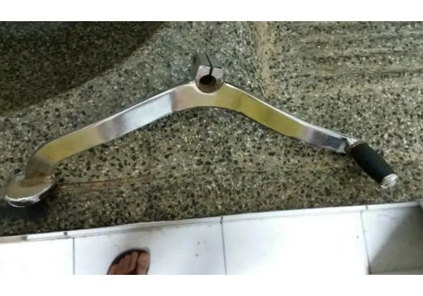 Pedal macha CG