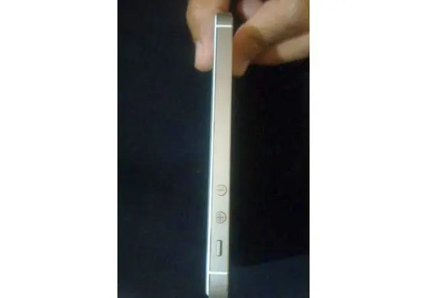 Carregado, fone, caixa tudo original iCloud liberado