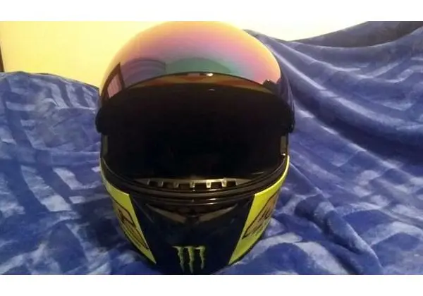 Capacete