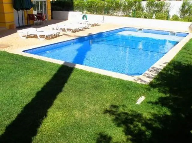 MAGNIFICO AP. COM 2 QUARTOS - PISCINA E JARDIM