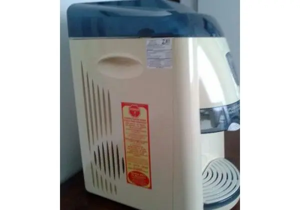 Purificador e Refrigerador Latina