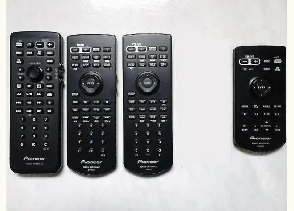 Controles para aparelhos de DVD Pioneer (Seminovos)
