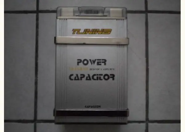 Mega Capacitor Tuning (3.0 Farad) com Voltímetro digital (Seminovo)