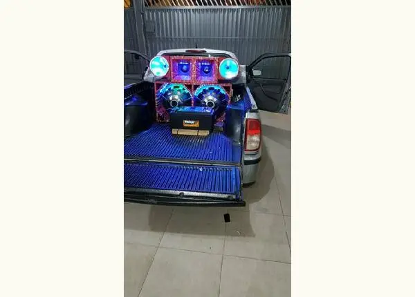 Troco som por moto em dia