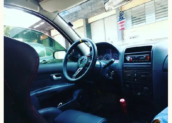 Volante + cubo de saque rápido lotse