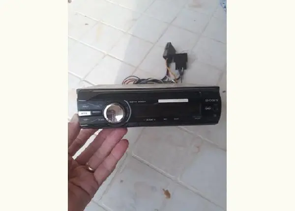 Som marca Sony, toca CD. incluso o suporte
