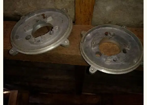 Vendo 2 mesa de bobina da Mobilete