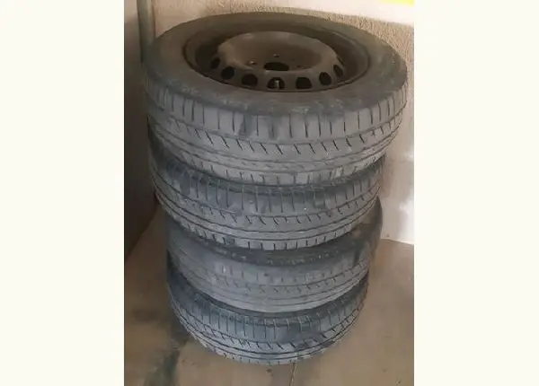 Vendo jogo de rodas fiat aro 14