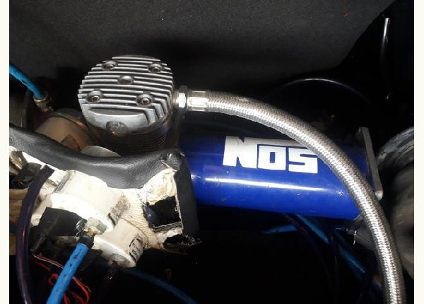 Vendo SUSPENSÃO a ar do HB 20 6 meses de uso