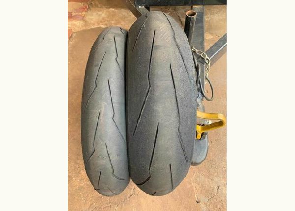 Par de pneus super corsa 120 160 aro 17