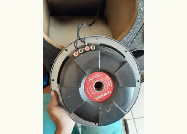 Som automotivo