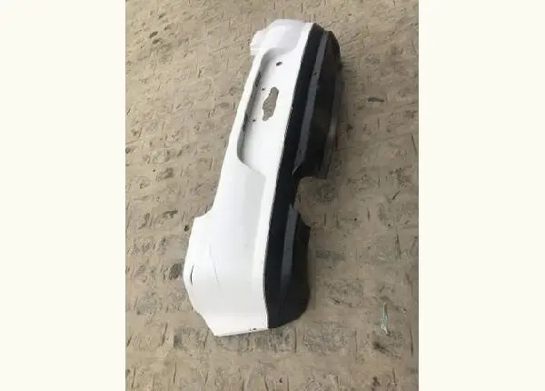Para-choque golf