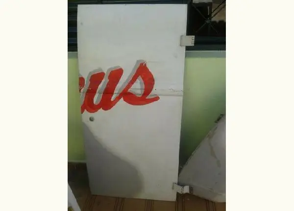 Porta Salao da Kombi furgão, fiorino 147 e 2 portas da Besta 95