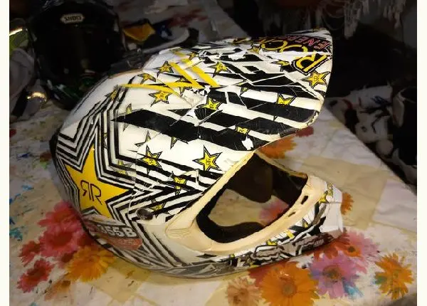 Capacete